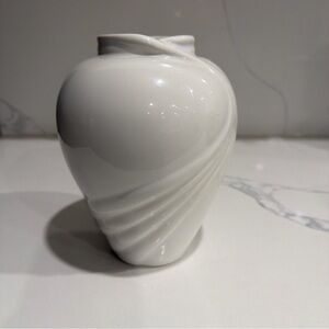 White Ceramic Swirl Accent Vase - Modern Home Accent